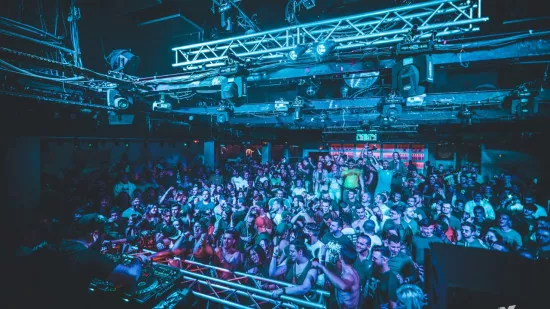 Une soirée complètement déjantée débarque au Xses !