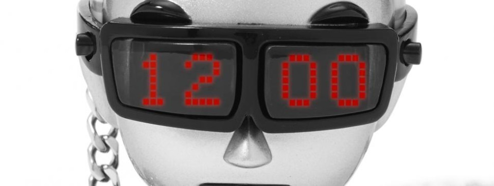 Karl Lagerfeld x Tokidoki, la montre digitale pendentif