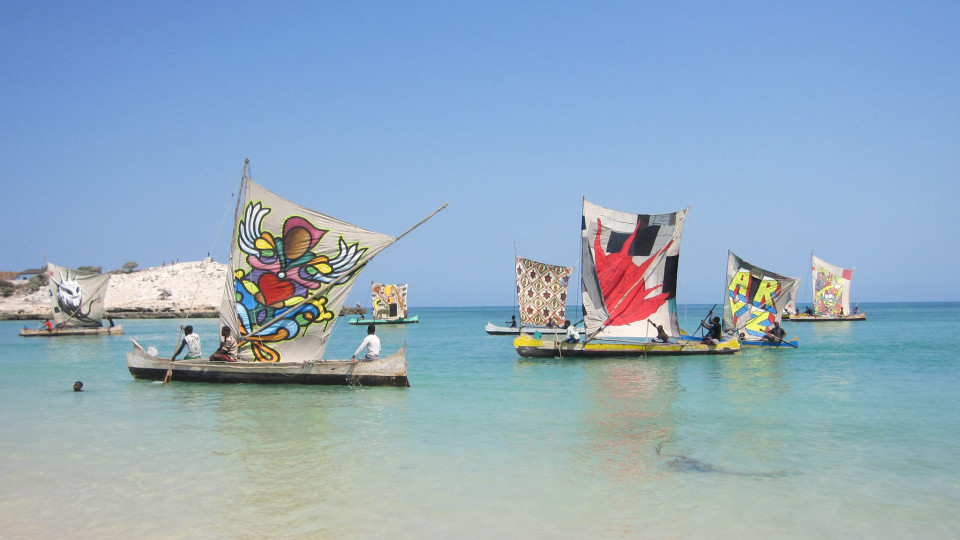 Si t'aimes l'art et les soirées cet article est fait pour toi