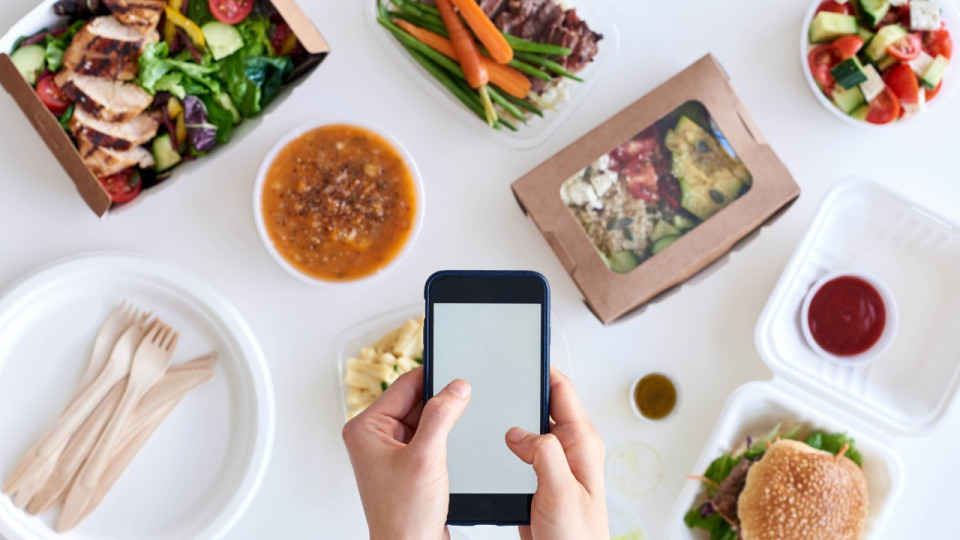 Cette carte recense les restaurants proposant des produits à emporter ou en livraison à Lyon