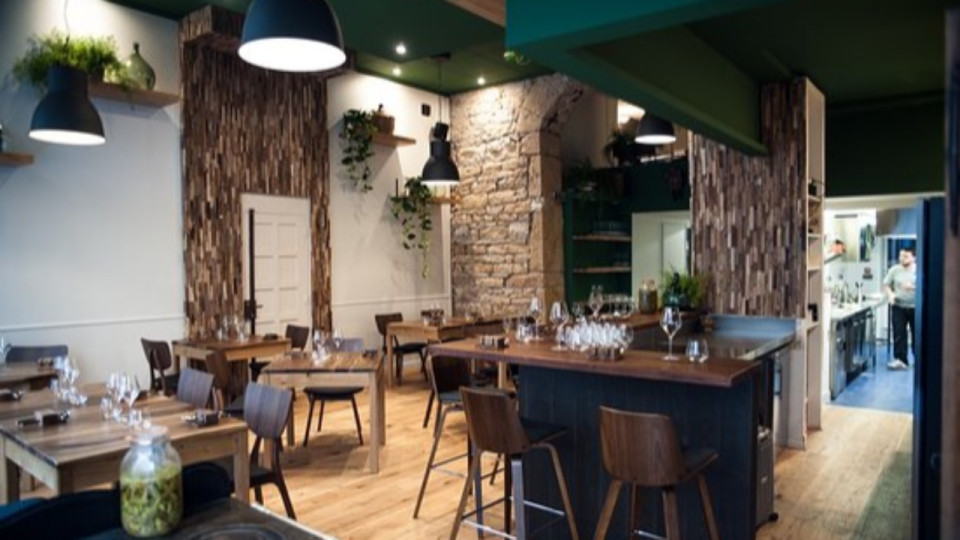 Trois chefs du Rhône reçoivent une étoile au Michelin Trois chefs du Rhône reçoivent une étoile au Michelin