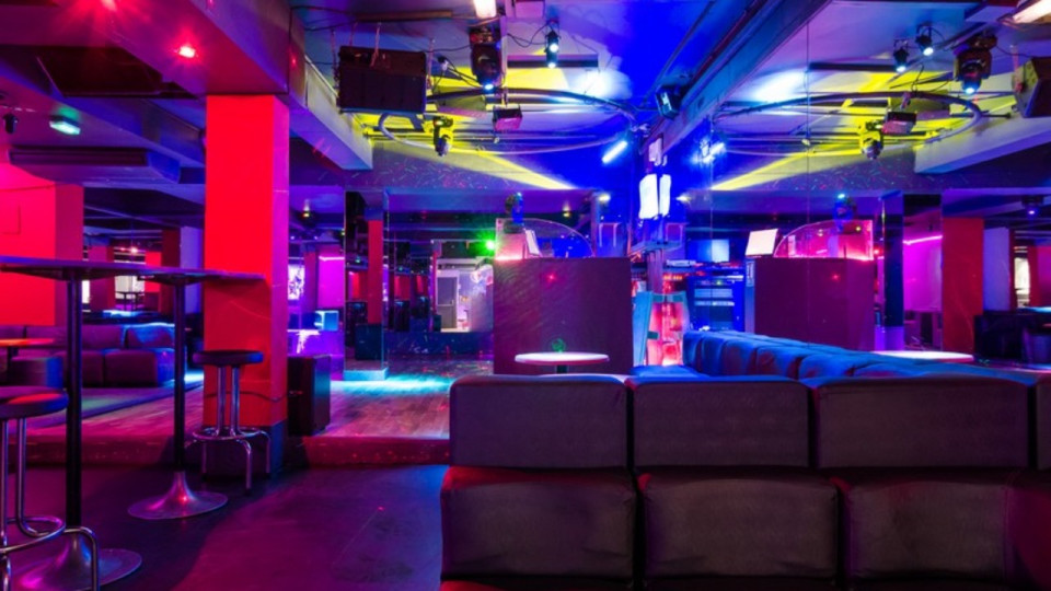 Un tiers des boîtes de nuit ont baissé définitivement le rideau