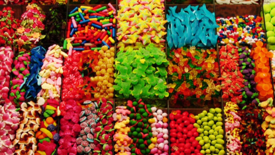 Cet société vous paye pour goûter du chocolat et des bonbons