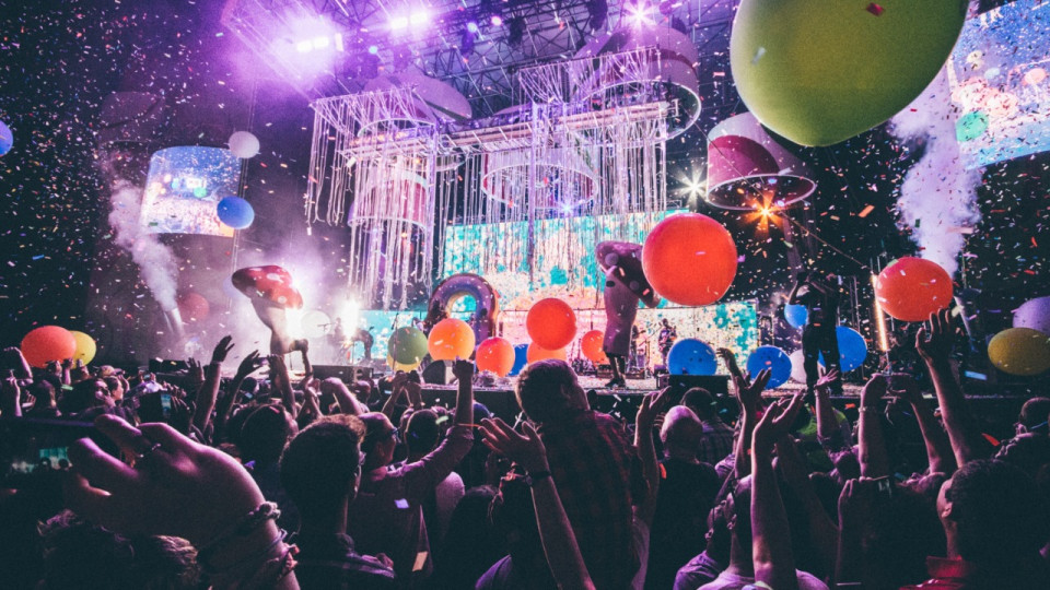 Un « passeport-santé »  va être mis en place au Royaume-Uni pour rouvrir les discothèques