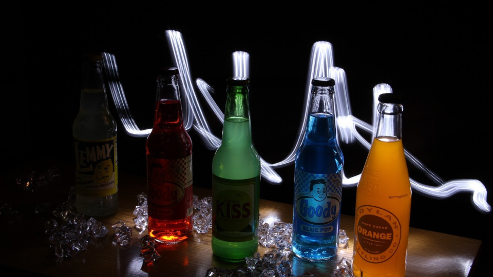 À Caen, des patrons de discothèques distribuent les invendus aux étudiants précaires