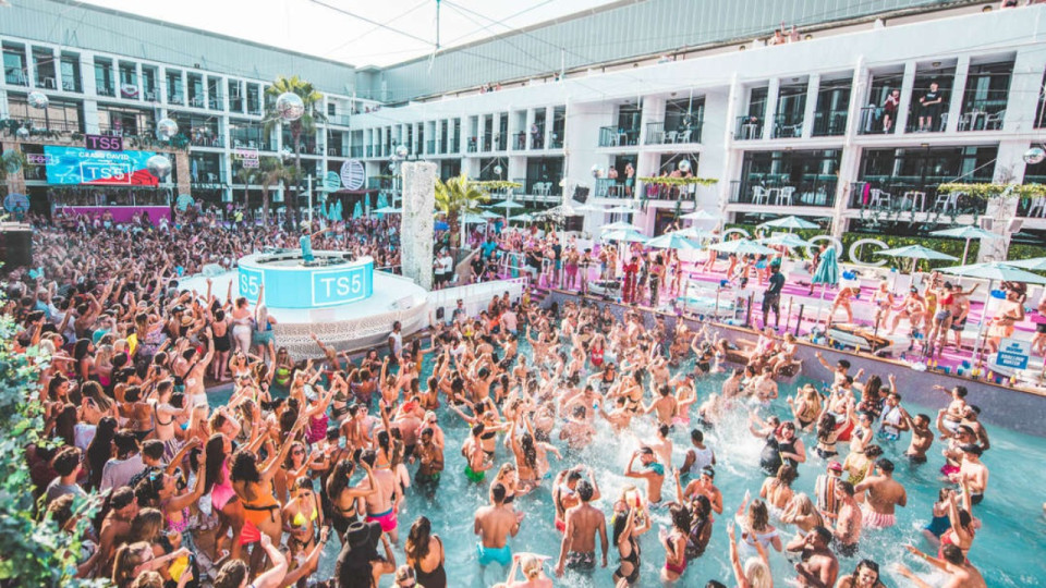 Le célèbre club d'Ibiza "Ibiza Rocks" annonce son ouverture pour cet été