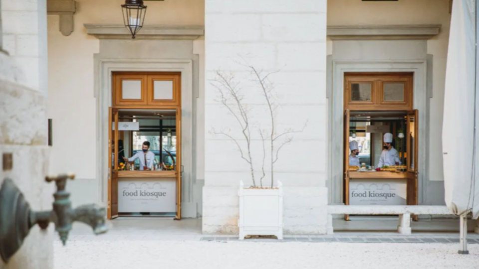 À la découverte du Food Kiosque, le nouveau bar à Hot-Dog de l'InterContinental