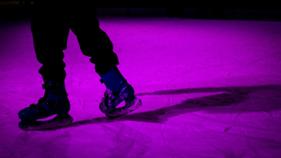 À moins d'une heure de Lyon, une soirée patins à glace et disco aura lieu dans les jardins d'un château !