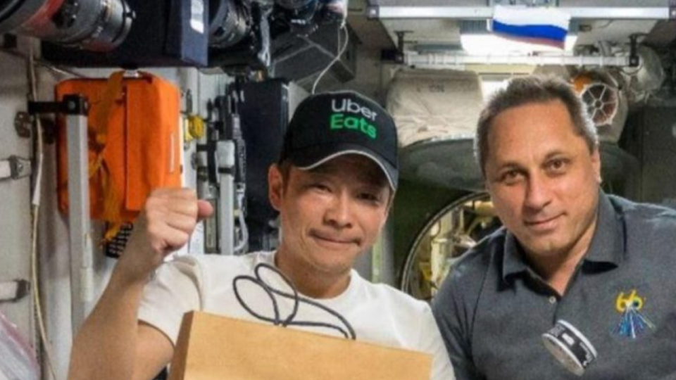 Première livraison dans l'espace pour l'entreprise "Uber Eats" !