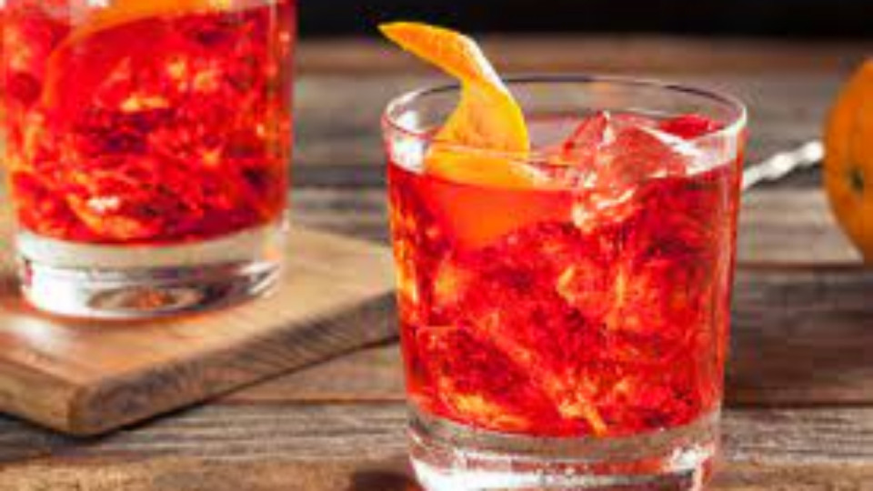 Negroni Sbagliato avec du Prosecco : où trouver le cocktail popularisé par House of the Dragon à Lyon ?