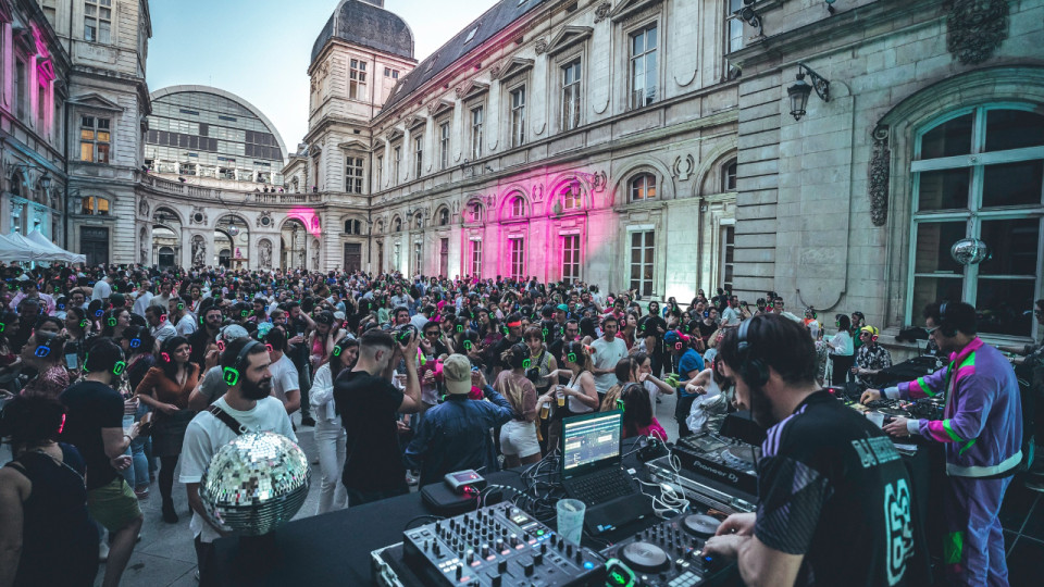 Club Disco à Lyon : tout ce qu'il faut savoir sur le concert silencieux à l'Hôtel de Ville