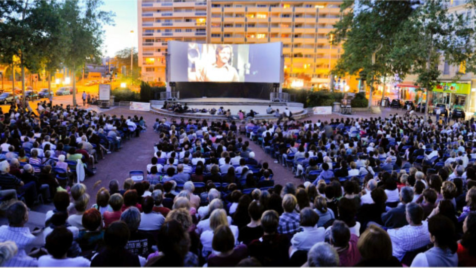 Un cinéma en plein air débarque à Montplaisir pour tout l’été