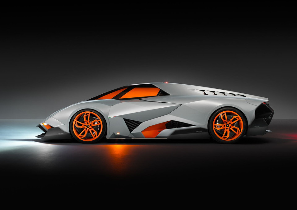 AUTO : Lamborghini Egoista, un supercar monoplace pour les 50 ans