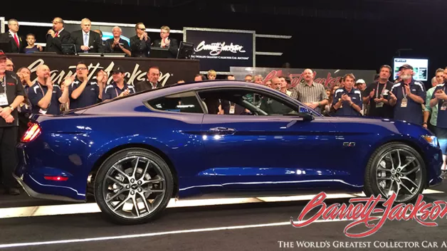 AUTO : La première Ford Mustang 2015 vendue 300.000 dollars !